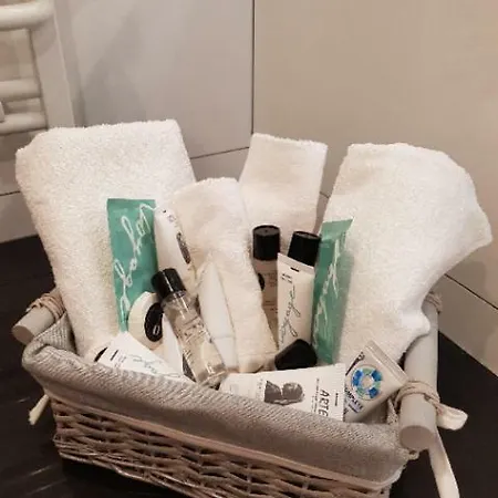 Emilia アパート *